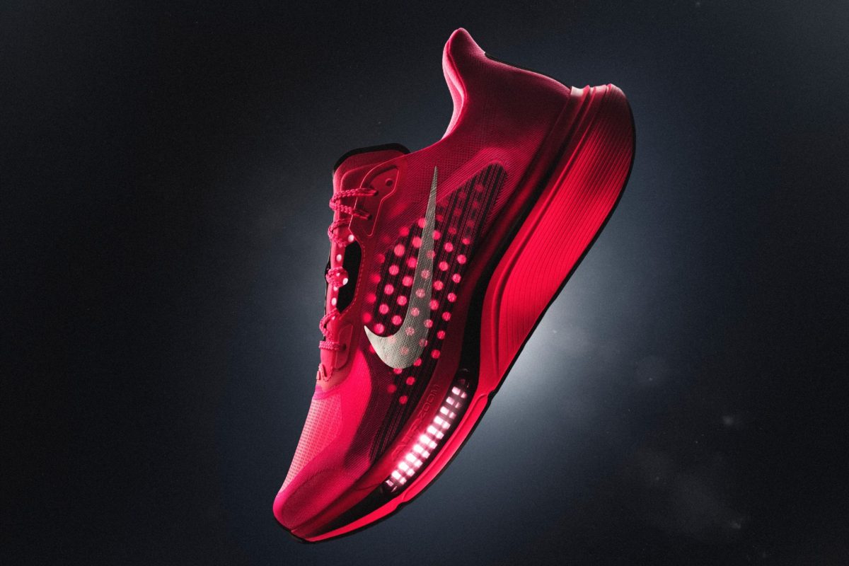 Nike Pegasus Plus 2 รองเท้าเทรนนิ่งสำหรับ...
