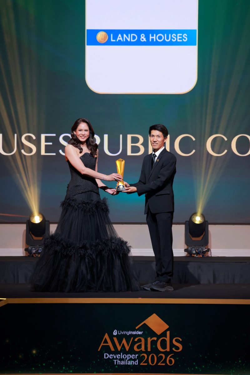 นายพงษ์เทพ รุ่งโรจน์การค้า ผู้ช่วยผู้จัดการฝ่าย ฝ่า...