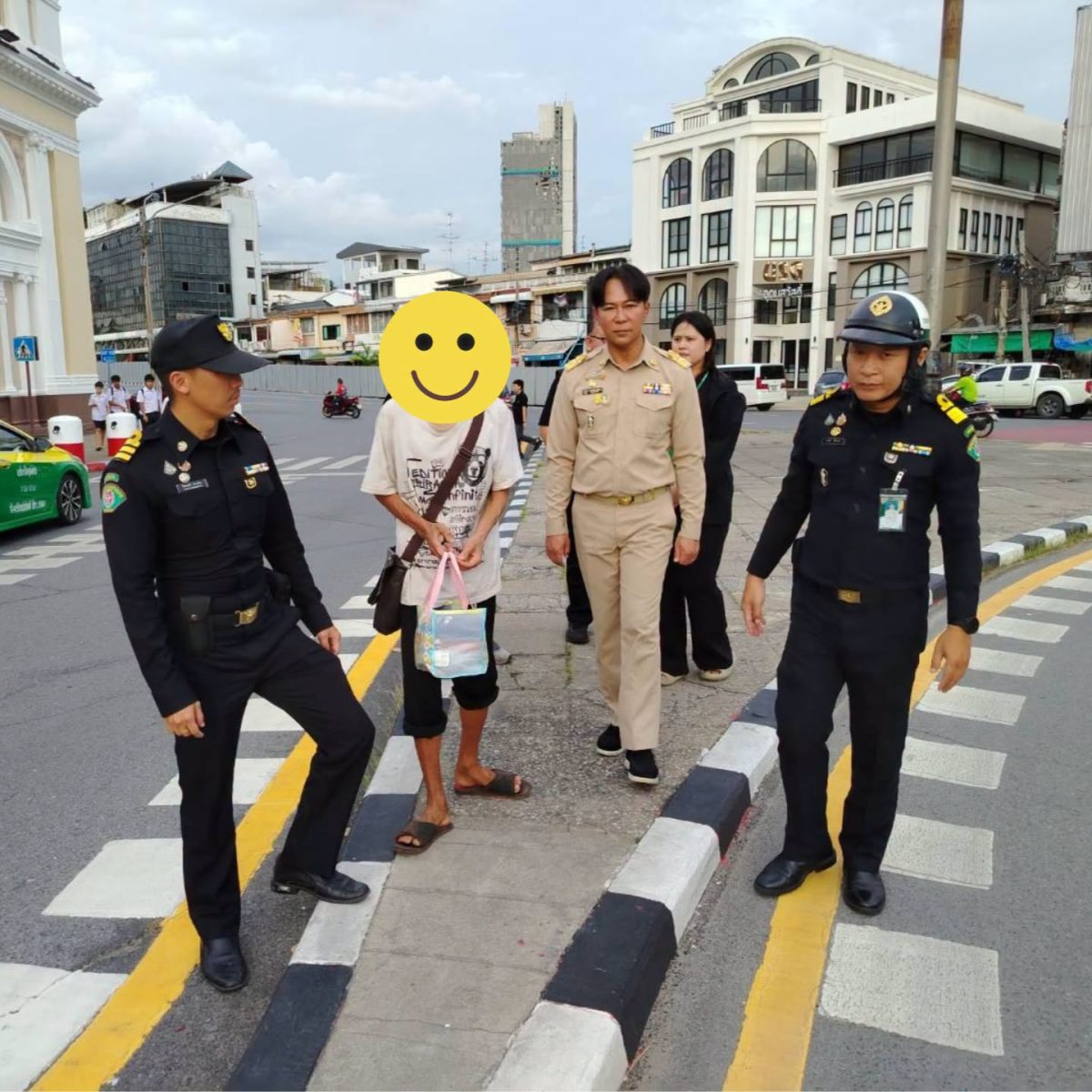 ดร.นรเทพ ชูพูล ผู้อำนวยการเขตปทุมวัน กทม. กล่าวถึงค...