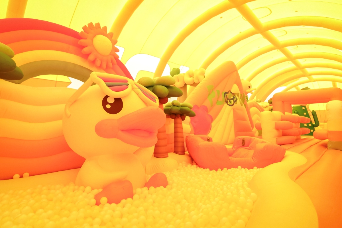 เซ็นทรัลเวิลด์ เปิดโหมดความมันส์ครั้งใหม่ "B.Duck Playful 20th Glow in the Duck" ครั้งแรก สวนสนุกเป่าลมติดแอร์ใหญ่ที่สุดในไทย ตื่นตาเป็ดยักษ์เรืองแสงยามค่ำคืน