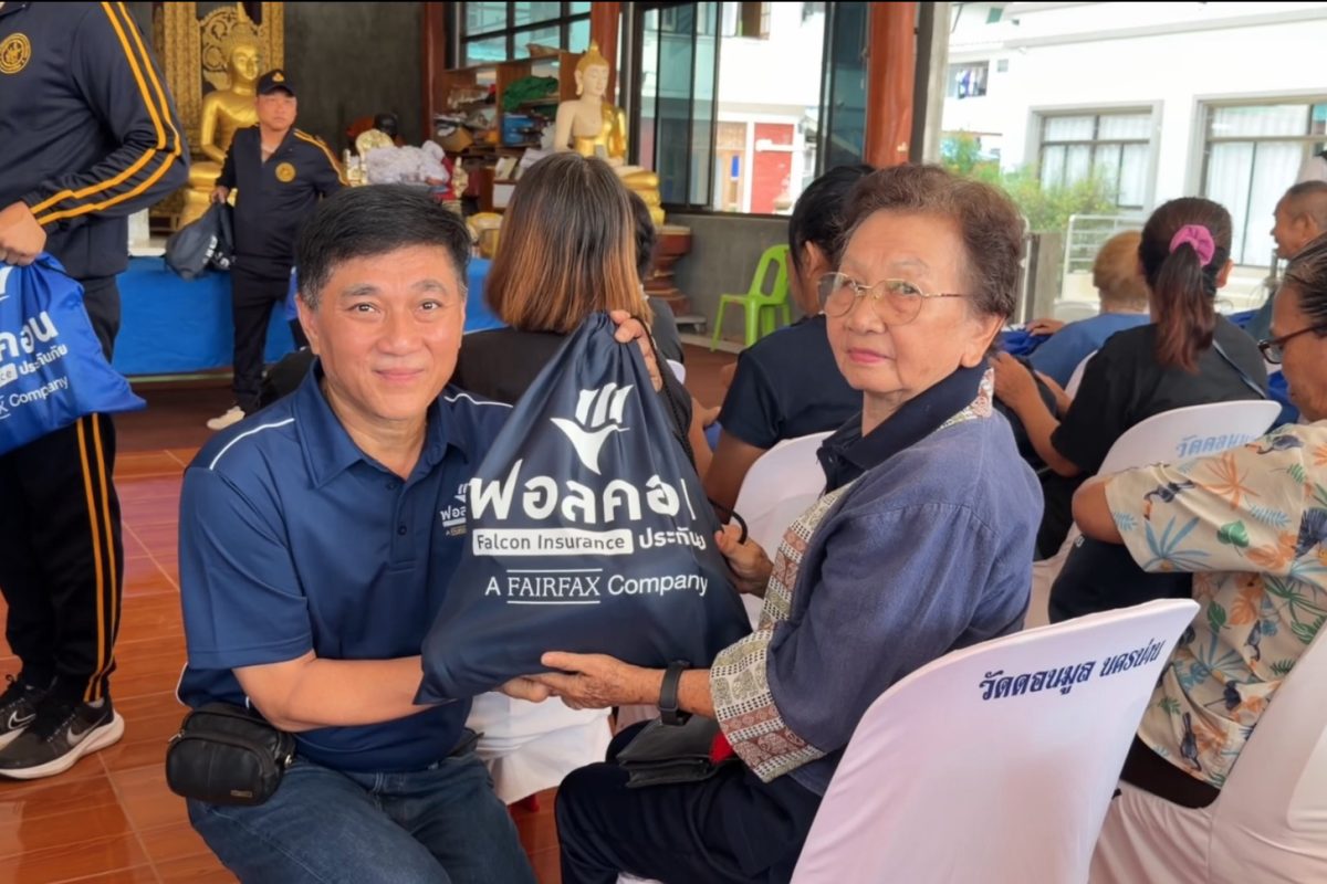 ฟอลคอนประกันภัย ตอกย้ำความมุ่งมั่นอยู่เคียงคู่สังคมไทยในทุกสถานการณ์ ส่งต่อความช่วยเหลือแก่ผู้ประสบภัยน้ำท่วม จ.น่าน