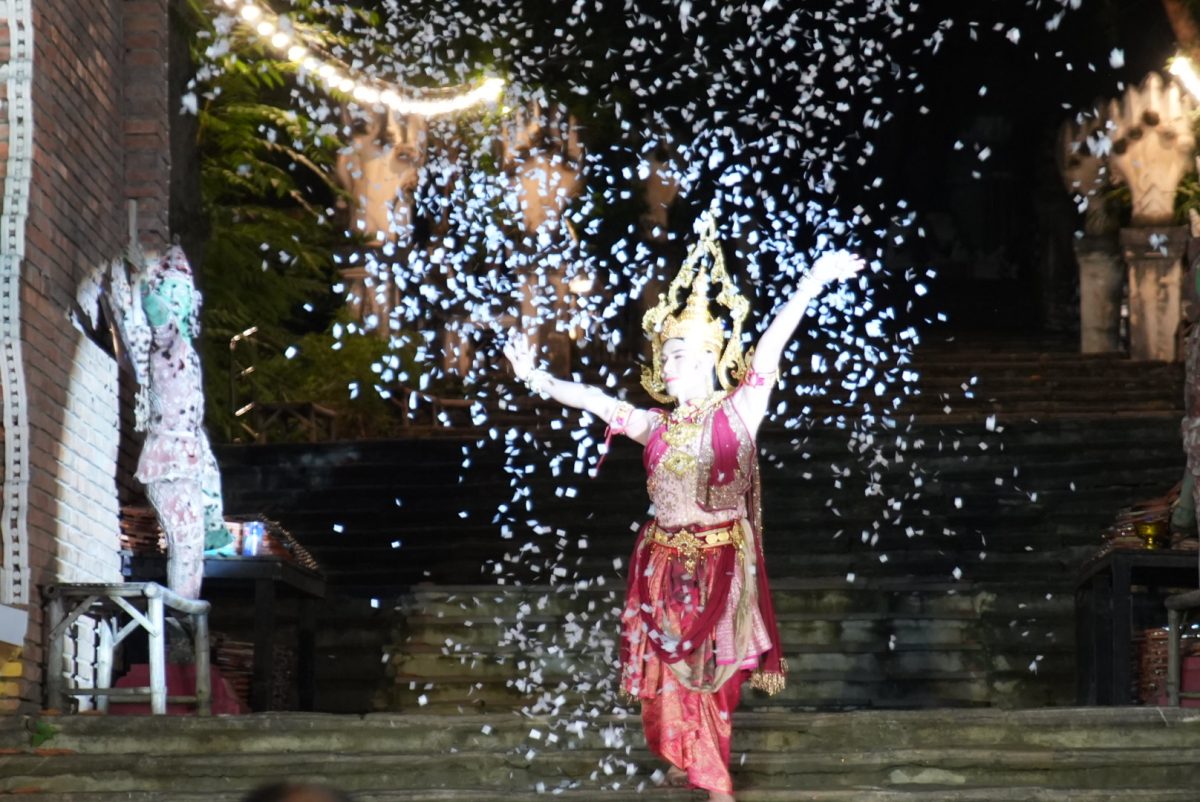 ม.พะเยา ร่วม จ.พะเยา จัดกิจกรรม "ตามรอยสองจันทร์ สานฝันดอยบุษราคัม" ส่งเสริมการท่องเที่ยวเชิงวัฒนธรรม สัมผัสเสน่ห์เมืองพะเยายามค่ำคืน