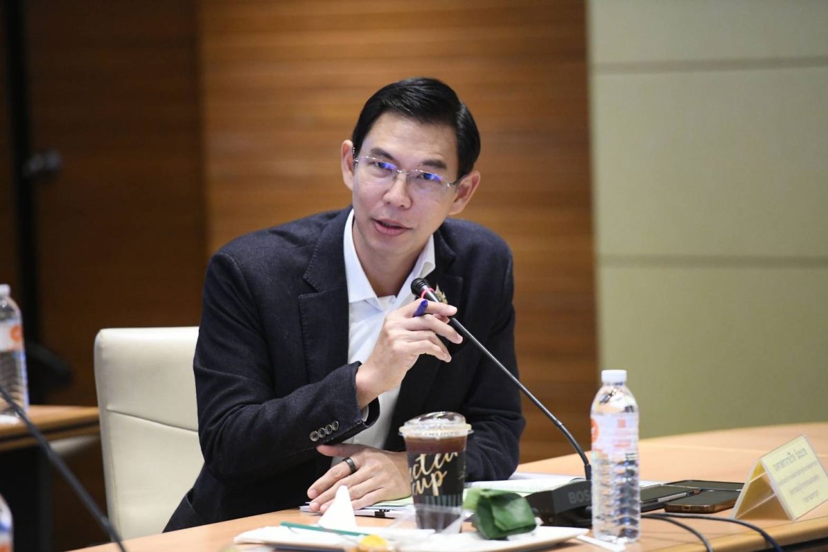 นายเบญจพล นาคประเสริฐ ประธานกรรมการ กยท. ...
