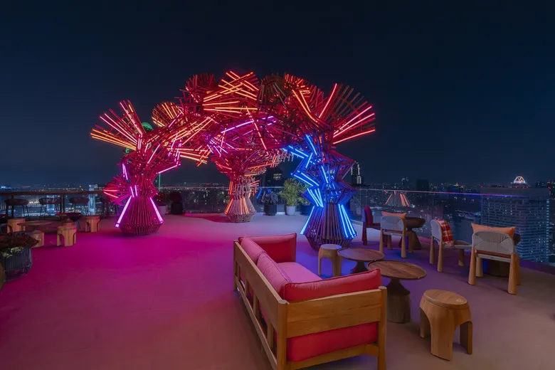 Moxy Bangkok Ratchaprasong Turns Up the Play This September with Rooftop Flavours, Daily Beats and Last-Chance Bonus Points