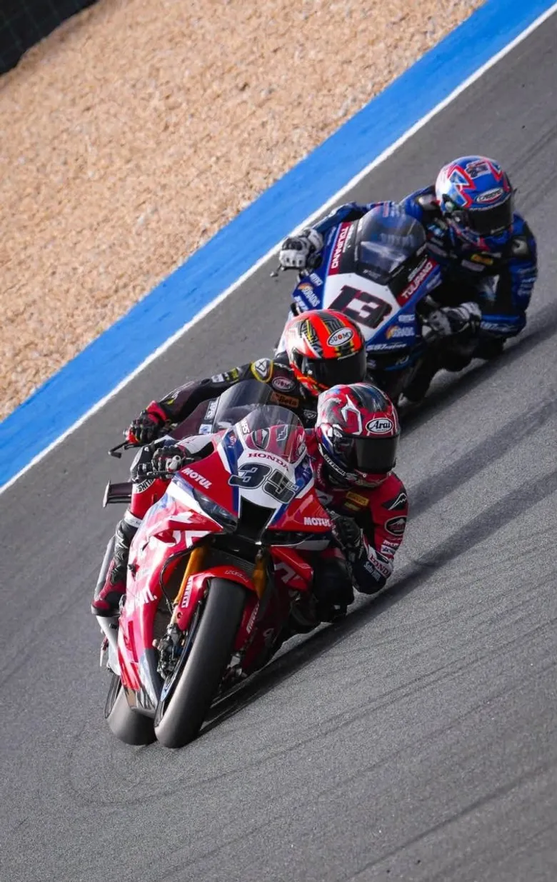 "ก้อง-สมเกียรติ" พร้อมรถแข่ง Honda CBR1000RR-R เดินหน้าท้าทาย คว้าแต้ม ในศึกเวิลด์ ซูเปอร์ไบค์ สนามสุดท้าย