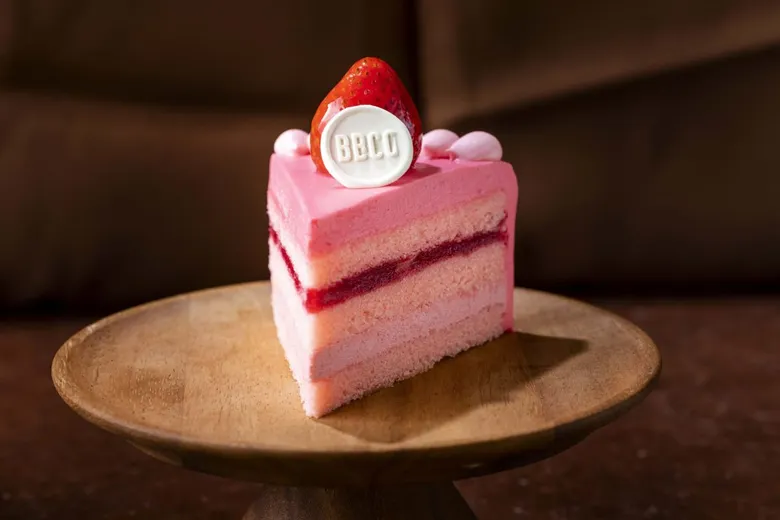 สัมผัสศิลปะแห่งช็อกโกแลตผ่านคอลเลกชันขนมหวานสุดพิเศษ