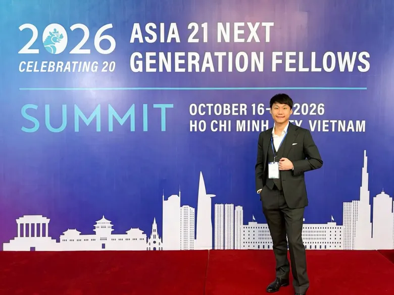 ท๊อป จิรายุส เข้าร่วมงานประชุม Young Global Leaders และ Asia 21 สองเวทีรวมตัวผู้นำรุ่นใหม่ระดับโลก