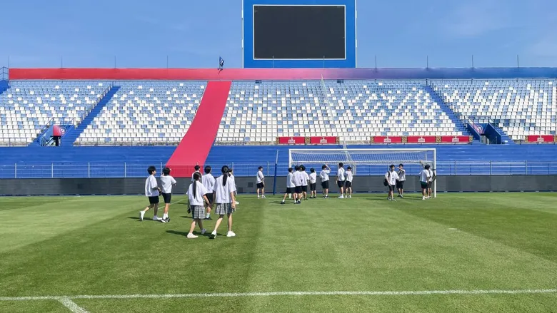 โรงเรียนไทยคริสเตียน พานักเรียนเปิดโลกอาชีพกีฬาผ่านกิจกรรม "แกะรอยอาชีพ True BG Stadium : Tour Experiences"