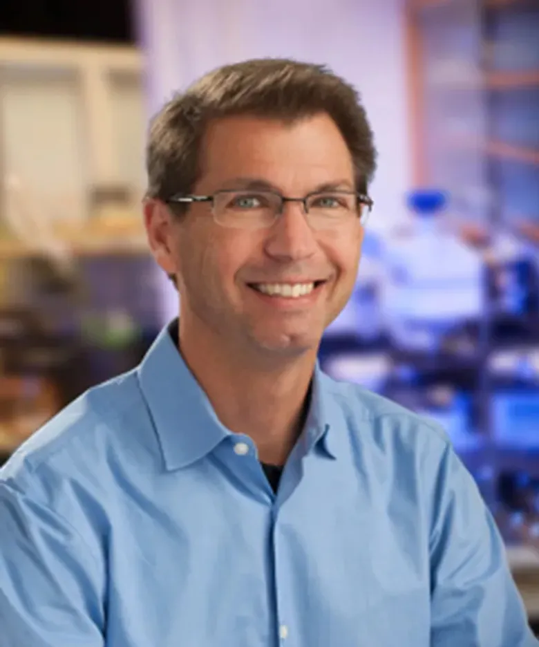 The Jumbophage Cocktail_Fighting Superbugs and Shrimp Disease