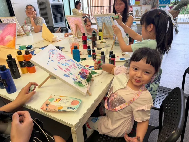 ปิดเทอมคึกคัก! ครอบครัวพาลูกหลานร่วมเวิร์กชอป "FAM PLAYS" เสริมสร้างพัฒนาการ ฝึกทักษะฝึกรอบด้านที่ เดอะไนน์ เซ็นเตอร์ พระราม 9