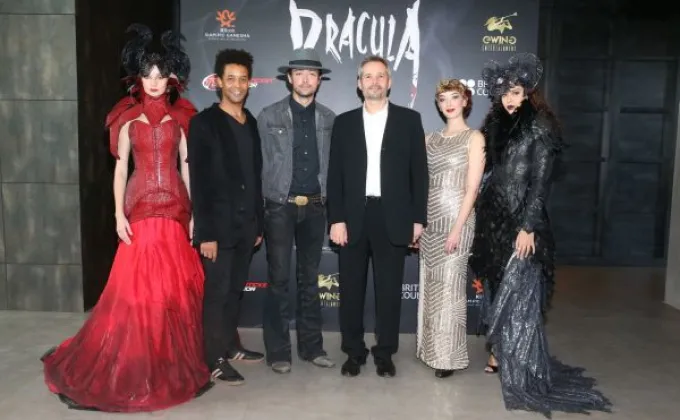 “Dracula: Blood is Life” นำเสนอความสยองขวัญแนวอิโรติก