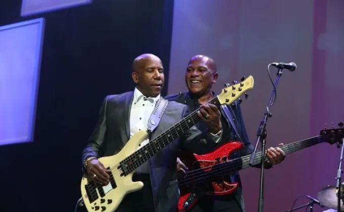 abcpoint present Nathan East Live
