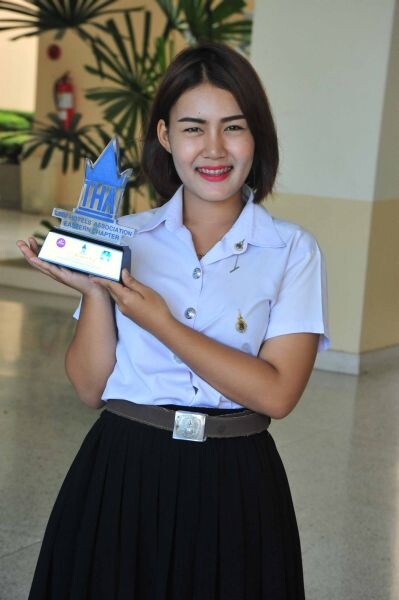 นศ.วิทยาลัยการแพทย์แผนไทย คว้า 2 รางวัล “THA The Professional Challenge 2015”