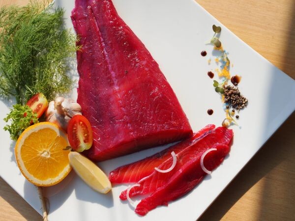 อร่อยคุ้มจุใจกับปลาแซลมอน ณ ห้องอาหารมิสทราล