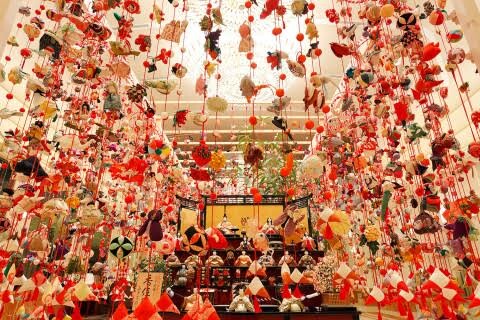 Keio Plaza Hotel จัดแสดงตุ๊กตาญี่ปุ่น ต้อนรับเทศกาลเด็กผู้หญิง