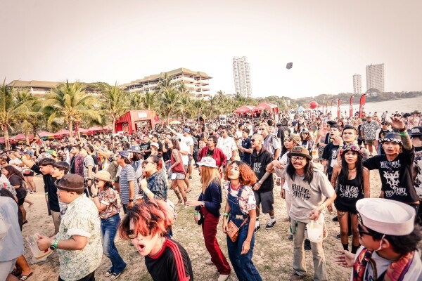 สิ้นสุดความสนุกสุดชิค สุดฮิป สุดมันส์ !! สำหรับเทศกาลสุนทรีย์ดนตรีเร้กเก้ สกา“Sunset Beach Music Festival 2016” ครั้งที่ 1
