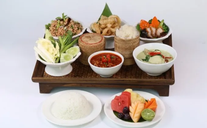 เทศกาลชุดอาหารไทยต้อนรับสงกรานต์