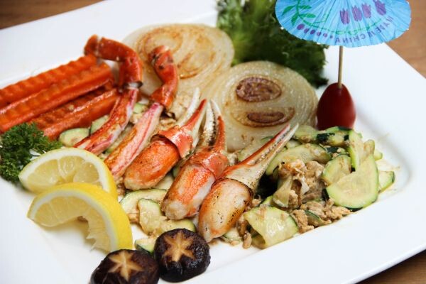 จัดเต็มกับเทศกาล “ปูหิมะ (Snow Crab)” ที่ ทาคูมิ