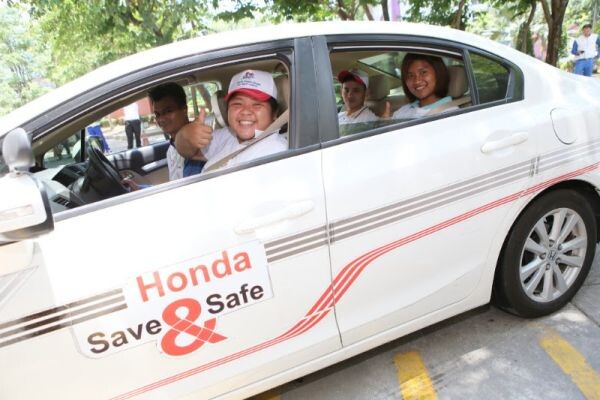 “ฮอนด้า” เปิดโครงการขับขี่ปลอดภัย "Honda Dream Road ถนนในฝัน...ถนนปลอดอุบัติเหตุ ”ในรั้วมหาวิทยาลัย ที่มหาวิทยาลัยบูรพา