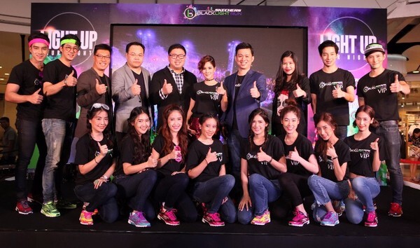 เปิดตัวครั้งแรกในเมืองไทยกับ “Skechers Blacklight Run Thailand” งานวิ่งสาดสีเรืองแสงยามค่ำคืน 5 กม. ที่ใหญ่ที่สุดในโลก