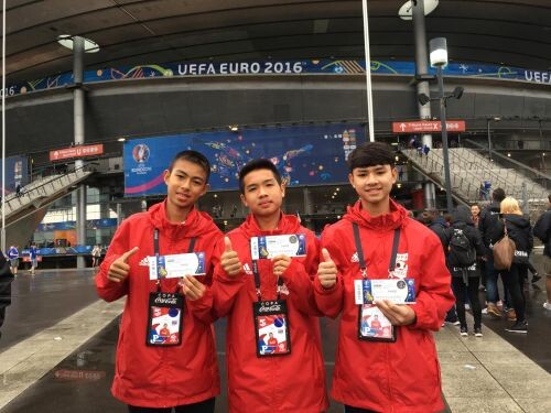 “สามแข้งเยาวชนไทย” เผยสุดยอดความประทับใจ 'โค้ก’ พาเปิดประสบการณ์ร่วมค่ายฟุตบอลเยาวชนระดับโลก “โคปา โคคา-โคลา แคมป์ 2016” และรับชมฟุตบอลยูโร 2016 ที่ประเทศฝรั่งเศส
