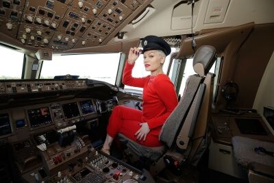 เจสซี่ เจย์ พาฤดูร้อนสุดพิเศษจากบ้านเกิดสู่ออสเตรเลียด้วยการแสดงสดบนเครื่องบินของสายการบินบริติช แอร์เวย์ ที่ท่าอากาศยานซิดนี่ย์