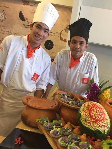 แผนกอาหารไทย โรงเรียนดุสิตธานีการโรงแรม รับสมัครนักเรียนรุ่นที่ 7