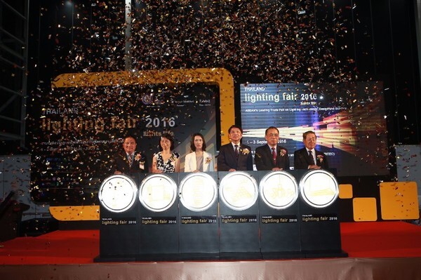 Thailand Lighting Fair 2016 สยายปีก เติบโต 30% คึกคักรับเทรนด์แสงสว่างอัจฉริยะ ทะยานสู่ผู้นำแห่งอาเซียน