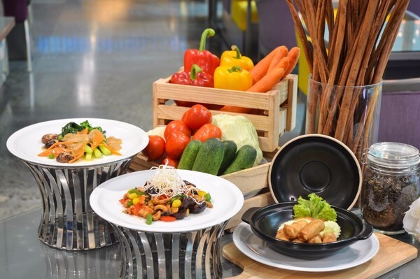 “เทศกาล…อาหารเจ” โรงแรมแอมบาสซาเดอร์ กรุงเทพฯ