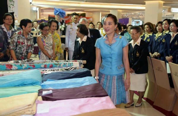 มูลนิธิสายใจไทยฯ จัดงาน “เฉลิมราชย์ เฉลิมขวัญ สานสายใยเพื่อผลิตภัณฑ์สายใจไทย” ประจำปี 2559 เชิญชวนคนไทยร่วมงาน พร้อมพบศิลปิน และสินค้าคุณภาพดี ราคาย่อมเยา