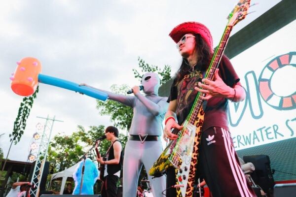 “PARADOX” ร่วมสร้างความมันส์กับกิจกรรม Splashing Concert ณ สวนน้ำวานา นาวา หัวหิน