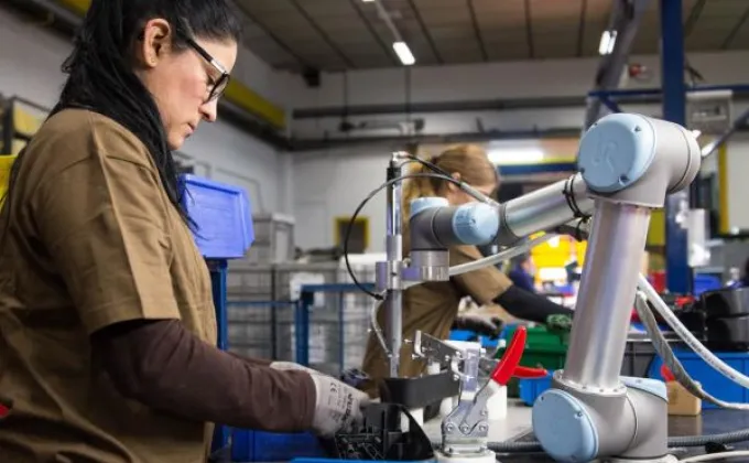 ยูนิเวอร์ซอล โรบอตส์ เผยตลาดหุ่นยนต์ทำงานร่วมกับมนุษย์โตไม่หยุด