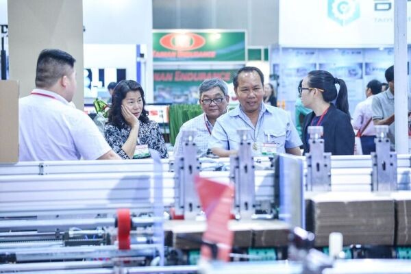 การรวมตัวครั้งสำคัญของผู้ผลิตชั้นนำจากด้านอุตสาหกรรมบรรจุภัณฑ์กระดาษลูกฟูก ในงาน CCE South East Asia - Thailand 2016 ดึงดูดผู้ซื้อรายสำคัญกว่า 3,200 รายจากไทยและภูมิภาคอาเซียนตลอด 3 วัน
