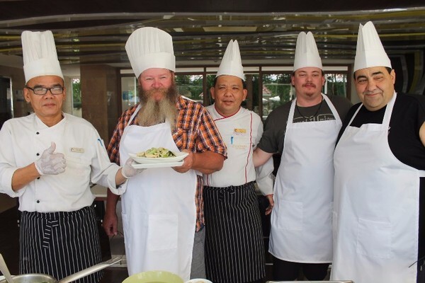 ภาพข่าว: สอนทำอาหารไทย ณ โรงแรมเซ็นทาราพัทยา