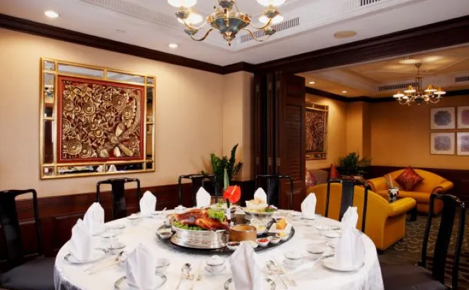 ห้องอาหารจีนไดนาสตี้ เสิร์ฟชุดโต๊ะจีนระดับจักรพรรดิ