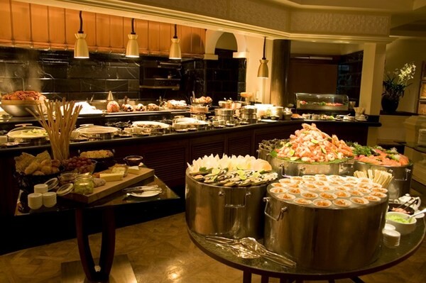 5 ธันวาคมนี้ อิ่มอร่อยทั้งครอบครัว ณ ห้องอาหารเดอะ ไดนิ่ง รูม โรงแรมแกรนด์ ไฮแอท เอราวัณ กรุงเทพฯ