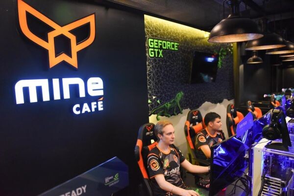 เปิดแล้ว Mine Cafe สาขา ม.รังสิต อินเทอร์เน็ต คาเฟ่ เครื่องแรงที่สุดในโลก