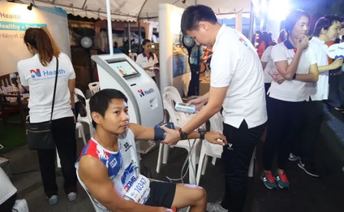 N Health นำเครื่องมือแพทย์ดูแลนักวิ่งในกรุงเทพมาราธอน