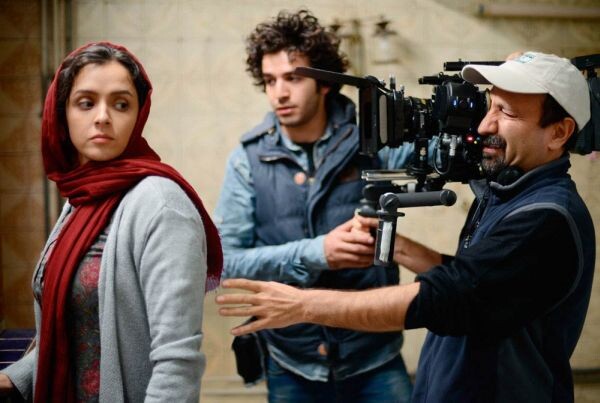 Movie Guide: อัสการ์ ฟาร์ฮาดี ผู้กำกับชาว อิหร่าน ต่อต้านนโยบาย ทรัมป์ ชูประเด็นเสรีภาพโลก นำ The Salesman (เดอะ เซลส์แมน) คว้ารางวัลออสการ์ สาขาภาพยนตร์ภาษาต่างประเทศยอดเยี่ยมปี 2017แม้ไม่เข้าร่วมการรับรางวัลที่อเมริกา