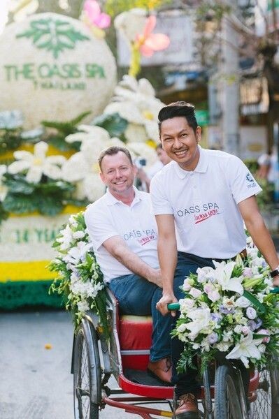 โอเอซิสสปา ร่วมส่งรถขบวนบุปผชาติงานมหกรรมไม้ดอกไม้ประดับ ครั้งที่ 41 ประจำปี 2560