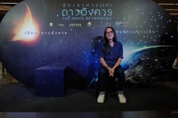 Movie Guide: กระหึ่มโซเชียล! ติดเทร็นด์ทวิตเมืองไทยชั่วข้ามคืน เซเลบวัยรุ่นเมืองไทย รวมตัวพิสูจน์หนังโรแมนติก-ไซไฟไอเดียกระแทกใจ “The Space Between Us รักเราห่าง(แค่)ดาวอังคาร”