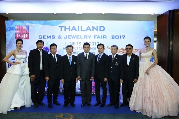 ภาพข่าว: งานเปิดตัวการจัดงานแสดงสินค้าอัญมณีและเครื่องประดับ Thailand Gems & Jewelry Fair 2017