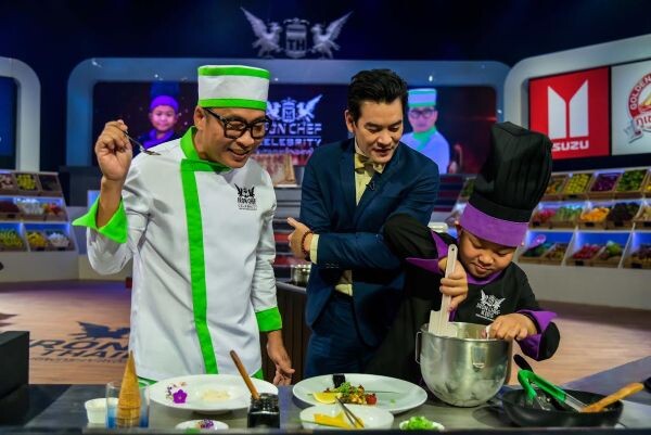ทีวีไกด์: รายการ "เชฟกระทะเหล็ก ประเทศไทย (Iron Chef Thailand)" โอกาสแก้มือครั้งสุดท้ายของเหล่าเซเลบริตี้ที่ผ่ายแพ้ ใน “สุดยอดเซเลบริตี้เชฟ เชฟกระทะเหล็กประเทศไทย Iron Chef Celebrity Iron Chef Thailand”