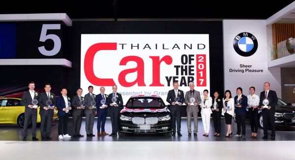 ภาพข่าว: บีเอ็มดับเบิลยู กรุ๊ป ประเทศไทย คว้ารางวัล Car & Bike of the Year 2017 ครองรางวัลรวม 15 รุ่น ตอกย้ำสถานะผู้นำแห่งนวัตกรรมยานยนต์