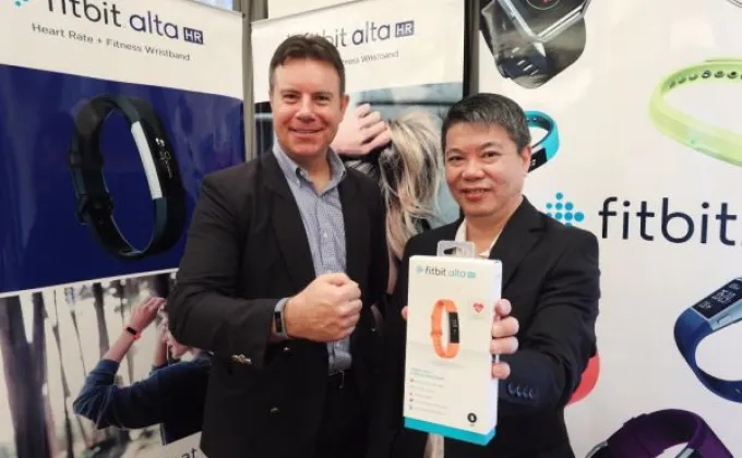 Fitbit Alta HR สายรัดข้อมือฟิตเนสรุ่นเพรียวบางที่สุดในโลกจากฟิตบิท