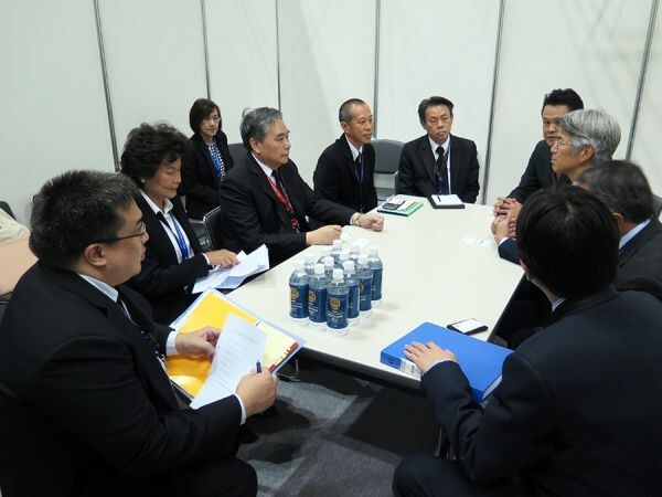 ภาพข่าว: รมว.คลังประชุมหารือทวิภาคีกับผู้แทน Mizuho และ HSBC