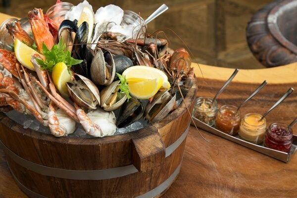 โรงแรมฮิลตัน สุขุมวิท กรุงเทพฯ ชวนชิมโปรโมชั่น 'Seafood in the city’ ที่ห้องอาหารสกาลินี