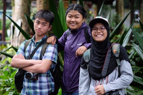 3 เยาวชน “เพาเวอร์กรีนปีที่ 11” ตะลุยศึกษาความหลากหลายทางชีวภาพในอินโดนีเซีย แบ่งปันการเรียนรู้การอนุรักษ์พันธุ์พืช-สัตว์หายาก ปูพื้นฐานการพัฒนาที่ยั่งยืน