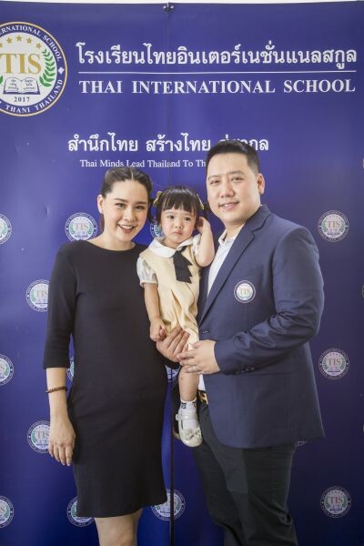 ครอบครัวดาราแห่ร่วม Open House TIS สัมผัสความอลังการโรงเรียนอินเตอร์หัวใจไทย