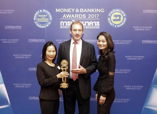 ภาพข่าว: บลจ. แมนูไลฟ์ (ประเทศไทย) คว้ารางวัลกองทุน LTF ยอดเยี่ยมแห่งปี 2017